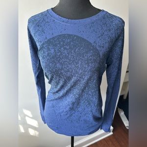 lululemon Swiftly Tech Long Sleeve Shirt 2.0 in Psychic/True Navy Size 8
